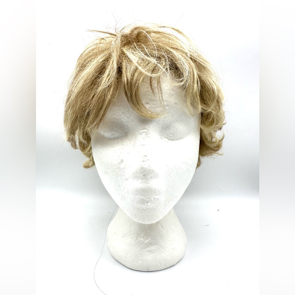 Paula Young TRISHA Sandy Color F21/88 Style A5512 WhisperLite Waves 4” Long
